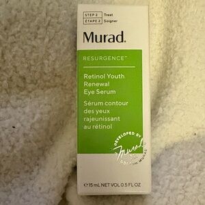 Retinol Youth Renewal Serum
Murad® 0.5 fl oz